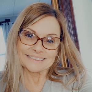 Meet your Posher, Rita